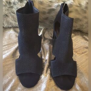 DKNY Helli Sandal/Booti size 8 1/2